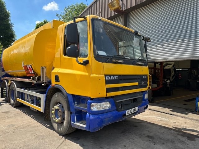 ST631 DAF CF 6×2 2013