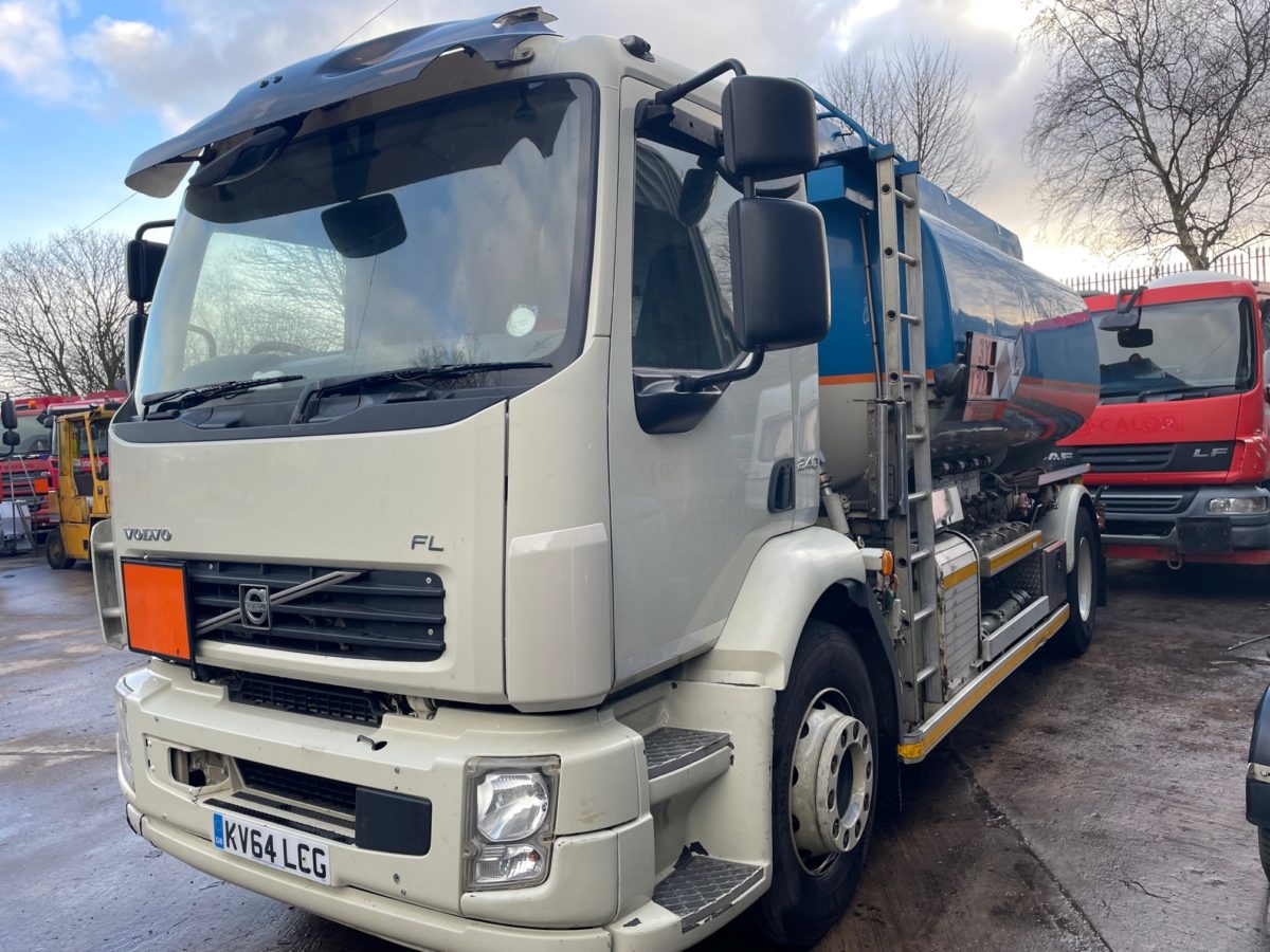 2014 VOLVO FL 18T FUEL TANKER